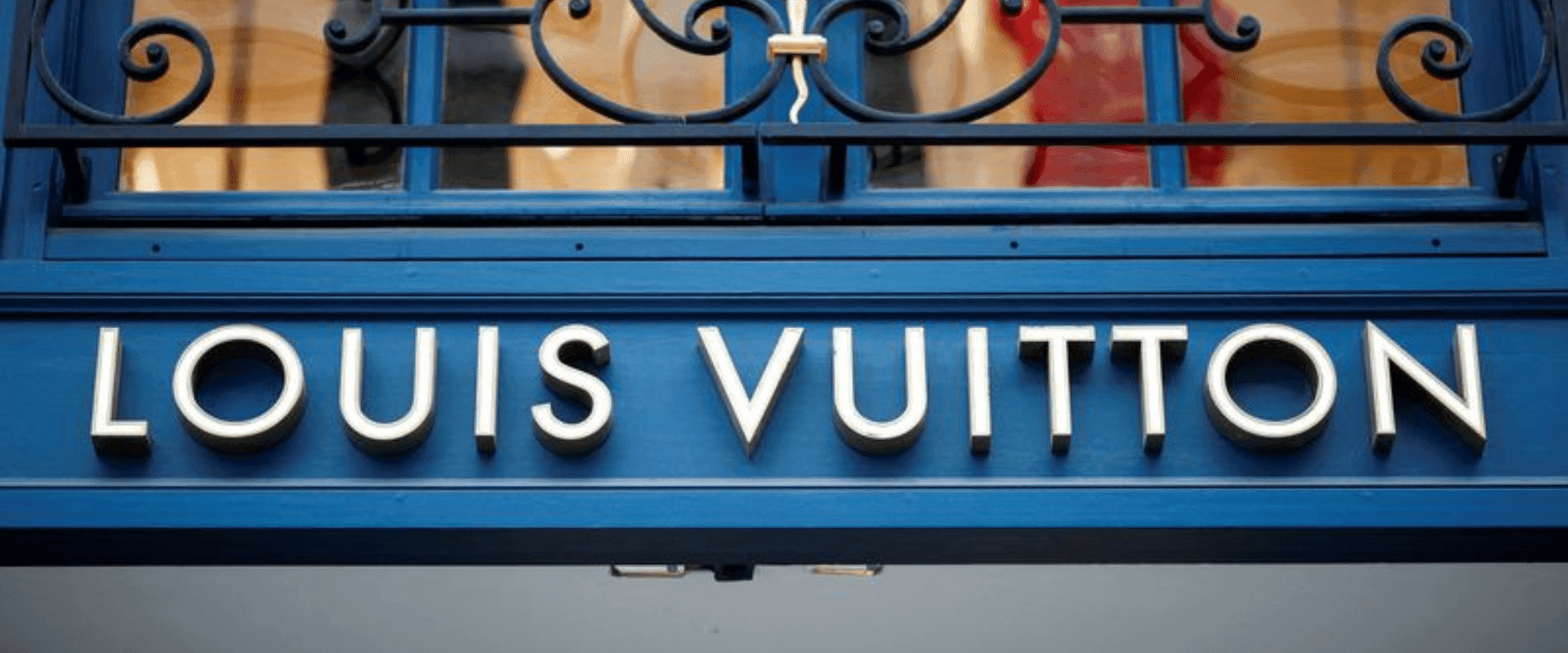 Las acciones de LVMH suben más de 12%