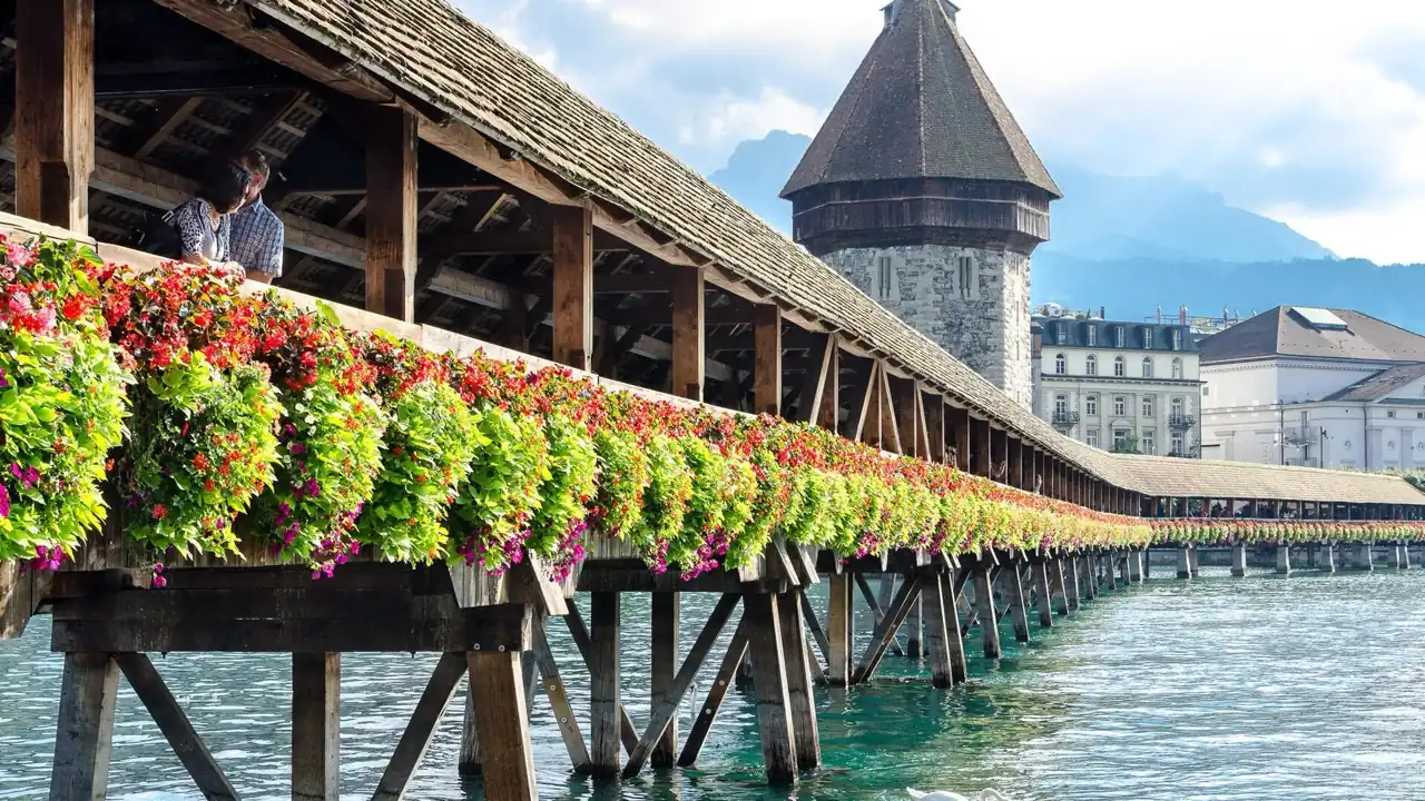 Top 25 Swiss Beauty Influencers (Aug 2026)