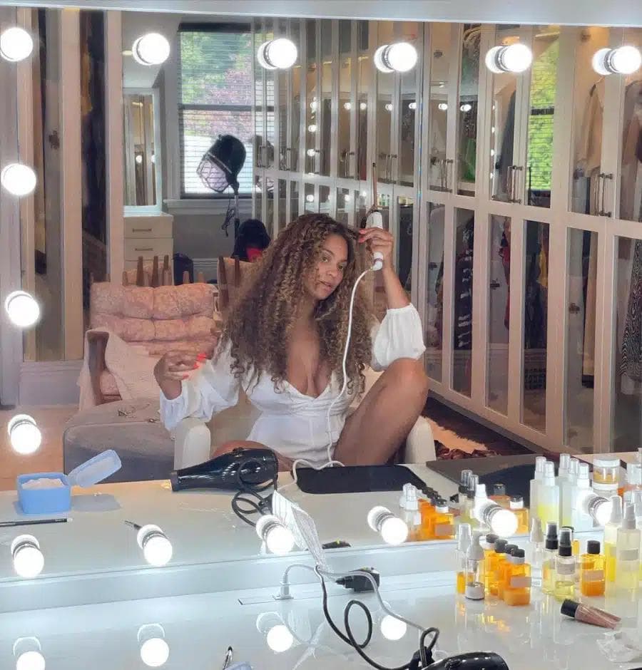 La nueva aventura de Beyoncé: CÉCRED