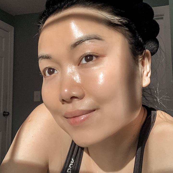 Skincare influencer on tiktok