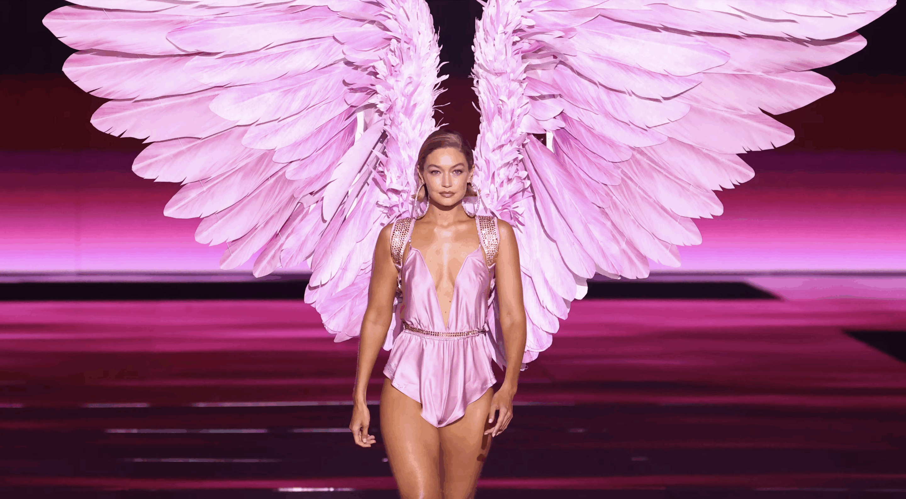 Victoria Secret 2025: The Comeback 3 Capture decran 2025 10 30 a 13.12.43 scaled, from Click Analytic an influencer marketing platform